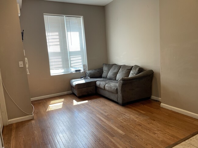 Building Photo - 1826 N Willington St