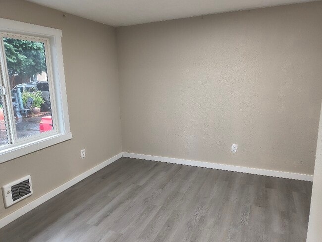 Photo - 9035 SE Division St Apartment