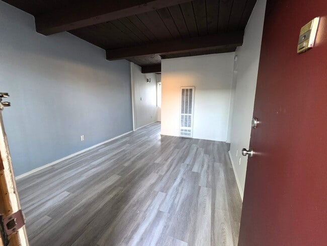 Building Photo - The Palms