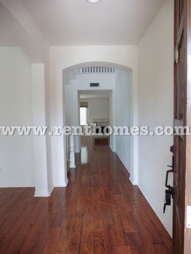 Foto del edificio - 11217 Golden Birch Way