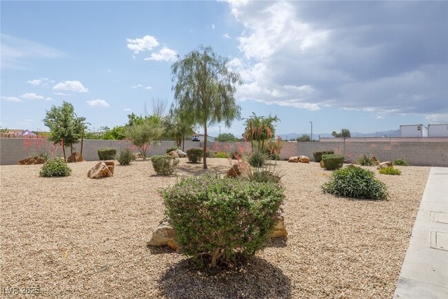 Building Photo - 3505 Rio Robles Dr