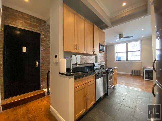 Building Photo - East 100th Street