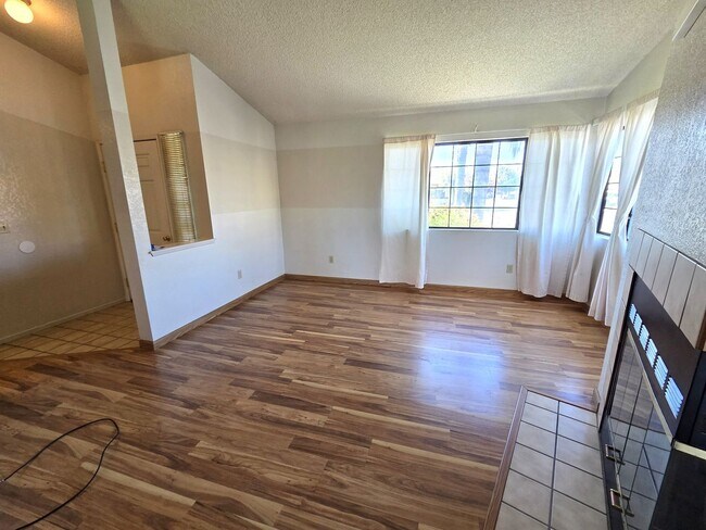 Foto del edificio - Beautiful 3 Bedroom 2 Bath Home in Gated Community