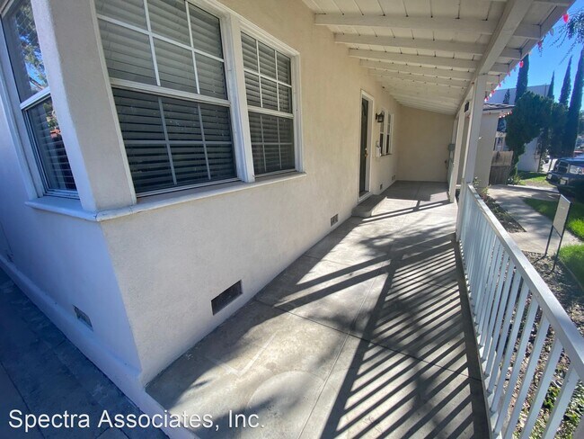 Building Photo - 3 br, 1 bath House - 3225 Montrose Ave.