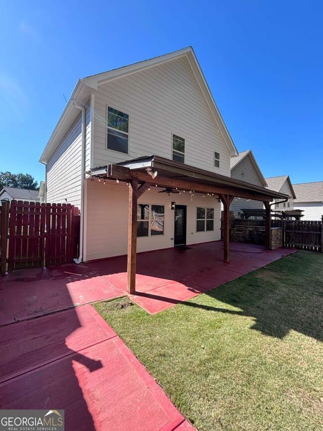 Building Photo - 816 Grenier Terrace NE