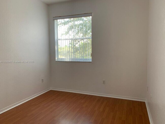 Foto del edificio - 14109 SW 49th St