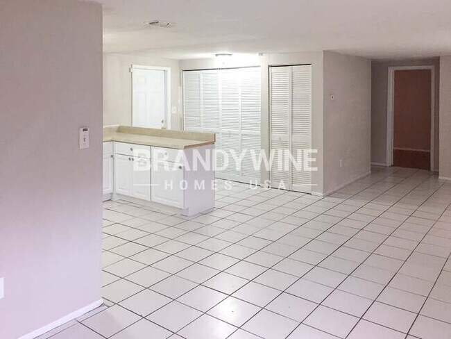 Foto del edificio - 10112 N Lantana Ave