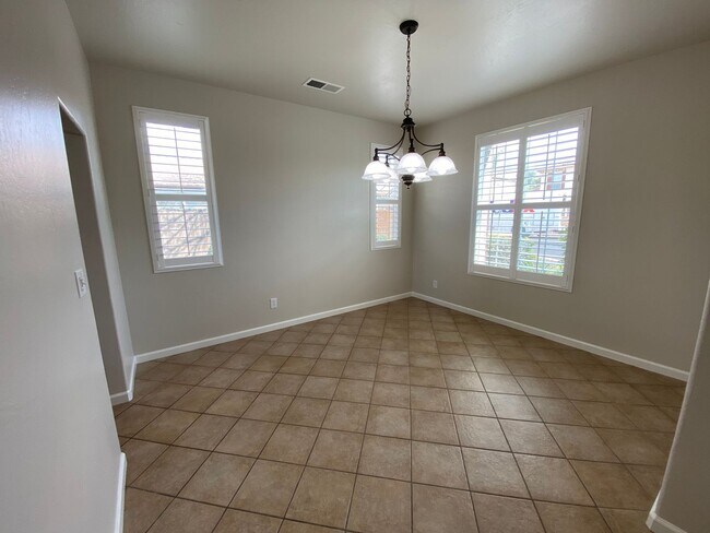 Building Photo - Lovely home available in Avalon!