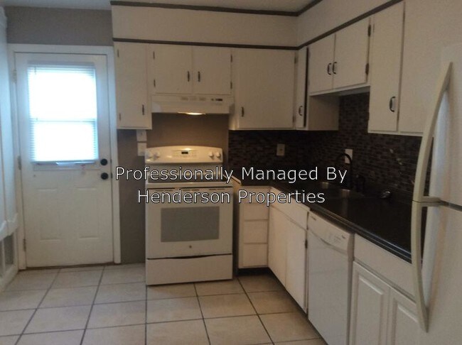 Foto del edificio - 7964 Shady Oak Trail