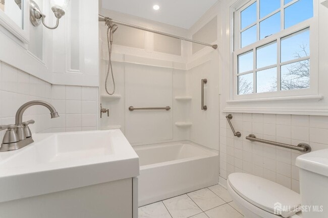 Building Photo - 100 Old Hwy 28