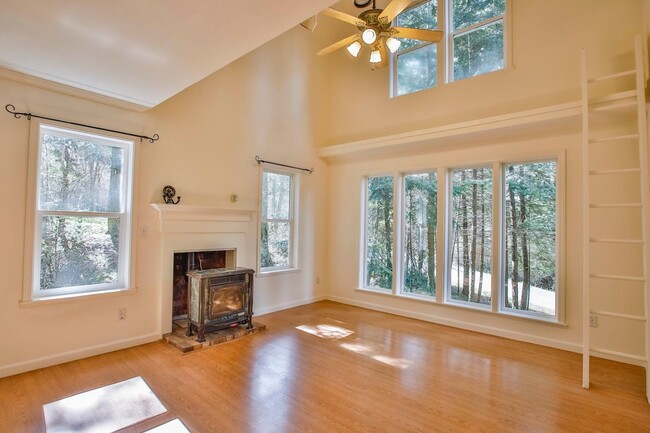 Foto del edificio - Gorgeous Coupeville Home is Ready for a Ne...