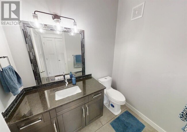 Photo du bâtiment - 7904 Carriage Ln Dr