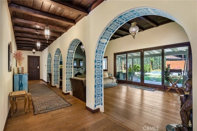 Building Photo - 3092 Laurel Canyon Blvd