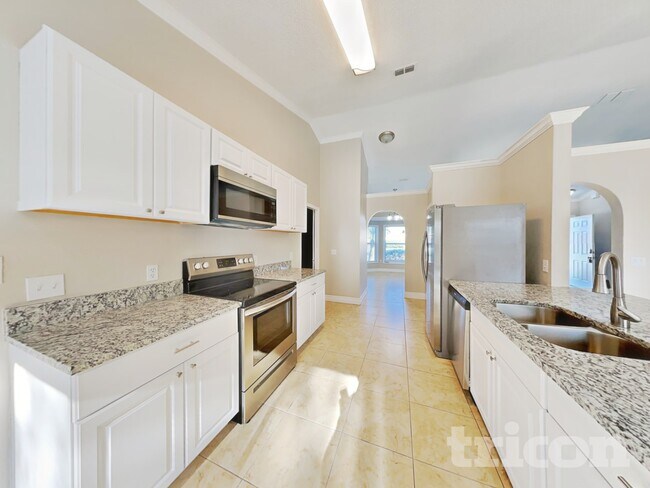 Foto del edificio - 312 Colony Ct