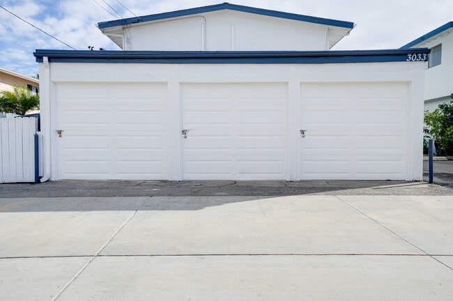 Building Photo - 3033 Coolidge Ave