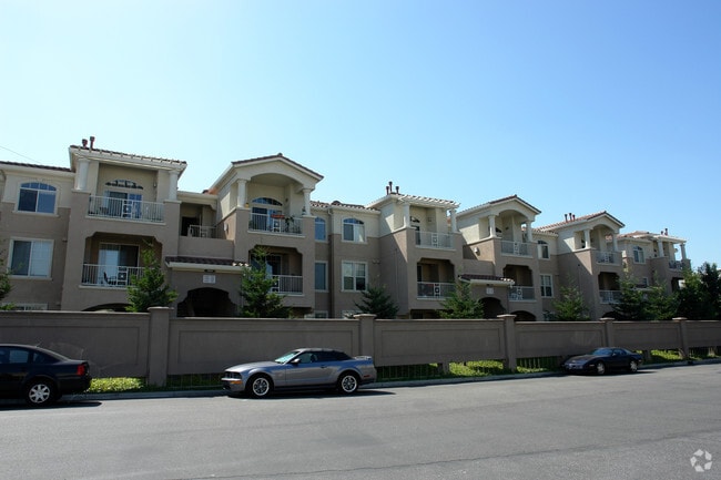 Crossing At Montague Apartments