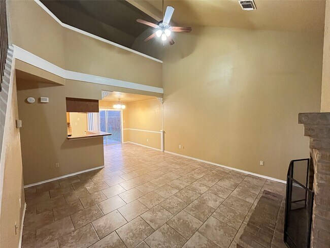 Foto del edificio - 4906 Deer Point Dr