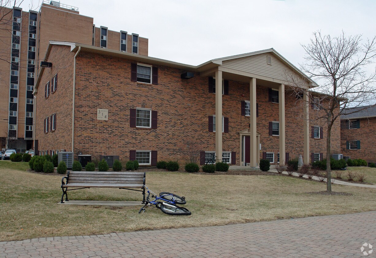 Building Photo - 314 Lowes St