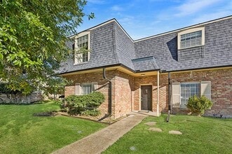 Building Photo - 7915 Habersham Ln