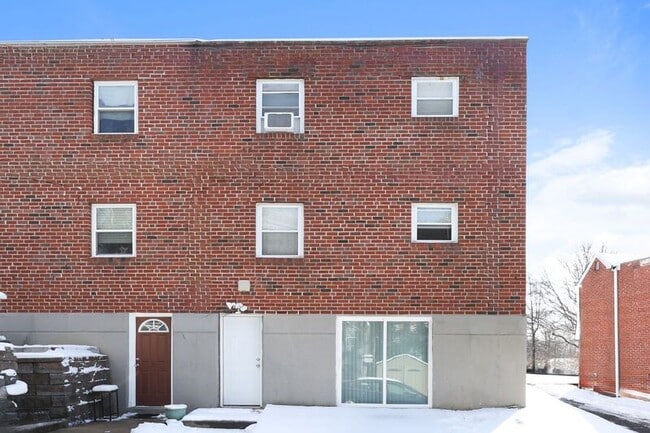 Foto del edificio - 419 W Jefferson St