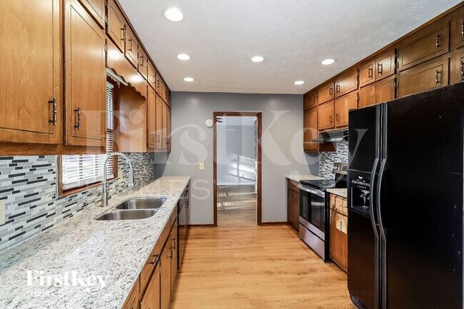 Building Photo - 558 Dogwood Dr NW