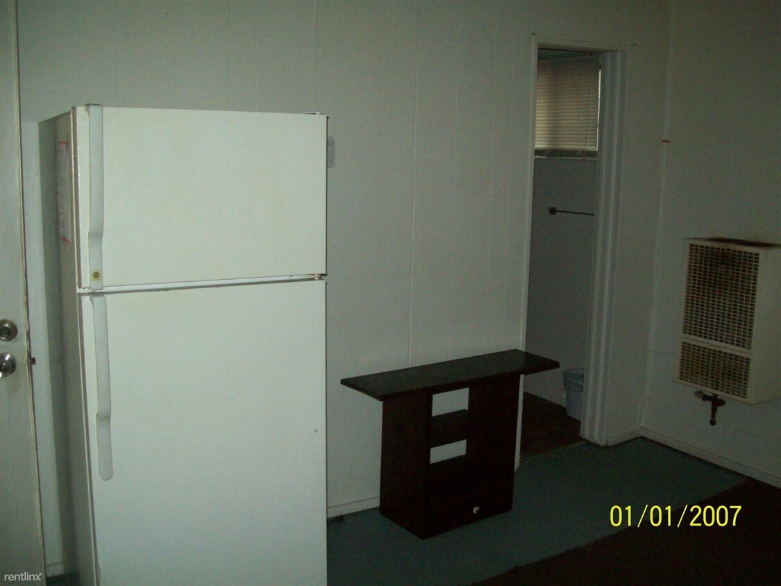 Foto del edificio - Studio, 1 bath  - G-7134 N. Dort Hwy #1