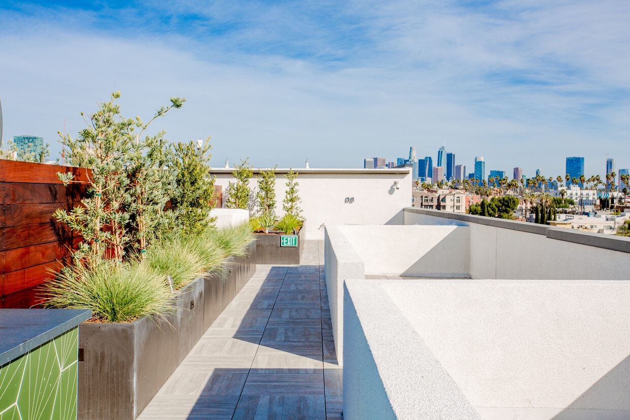 The Harper Apartments in Los Angeles, CA Westside Rentals