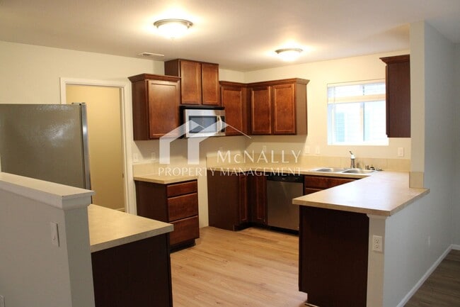 Foto del edificio - 3 Bedroom Home in Morning Point Estates