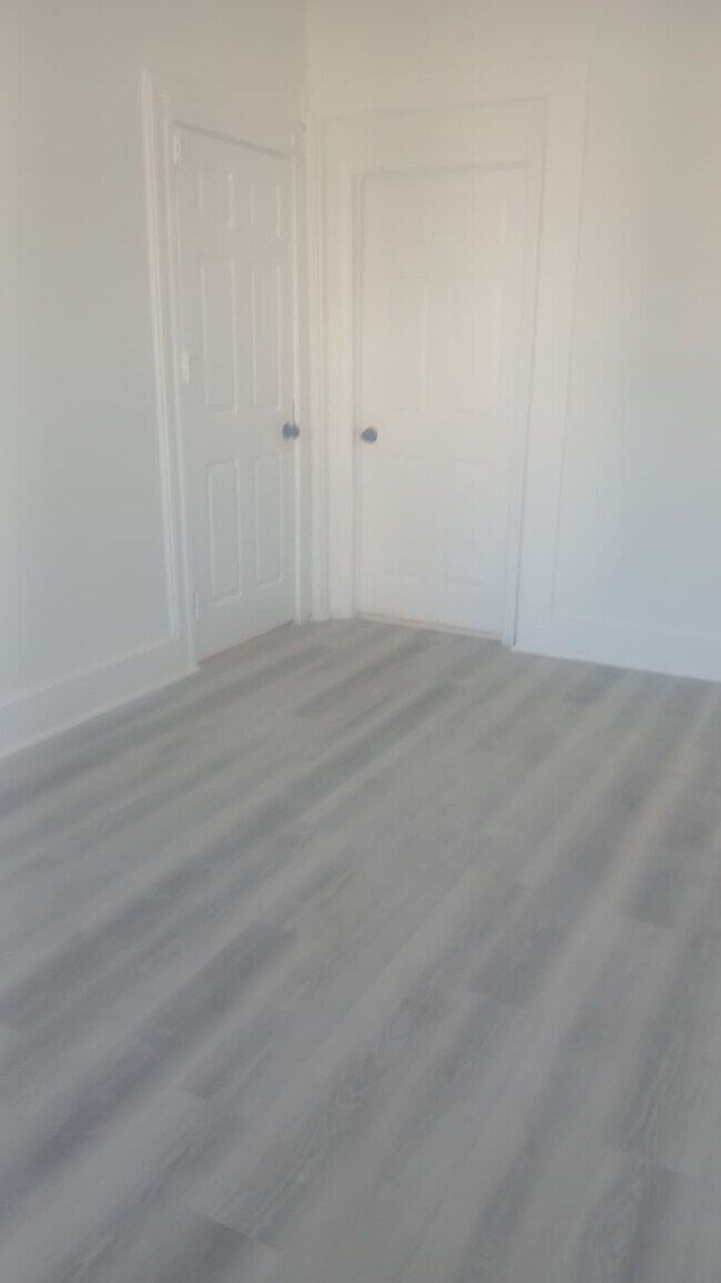 Foto del edificio - 954 E Grand St