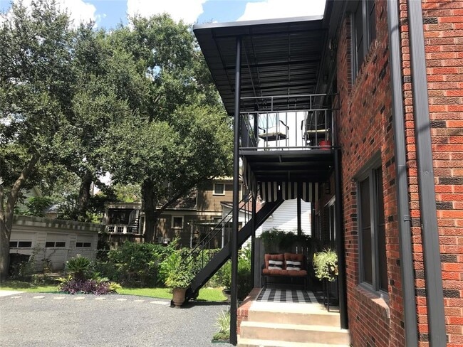 Building Photo - 505 Harvard St