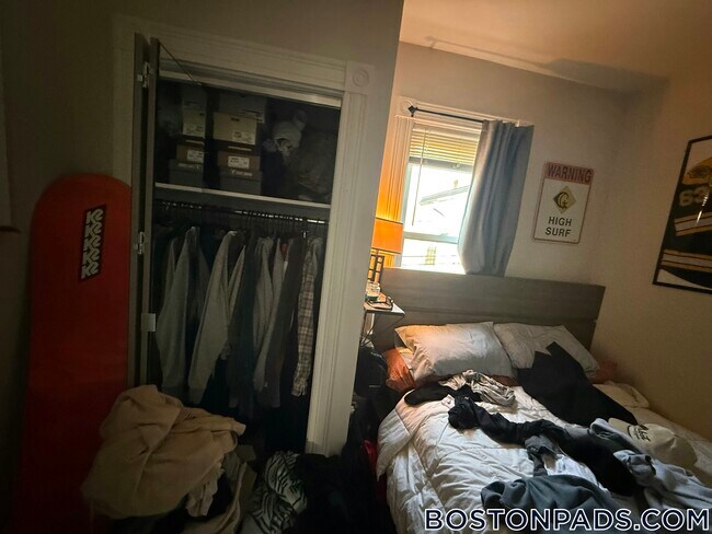 Foto del edificio - 108 Buttonwood St