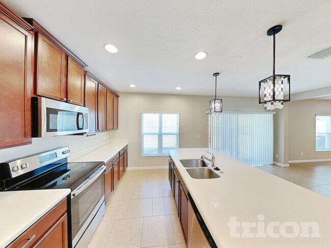 Building Photo - 9716 Kinmore Dr