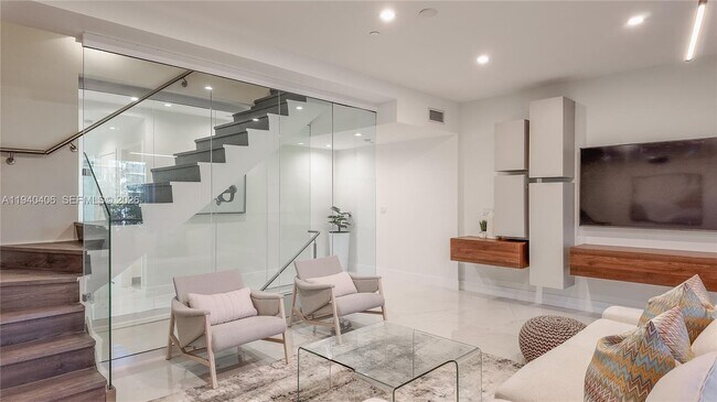 Foto del edificio - 455 NE 39th St