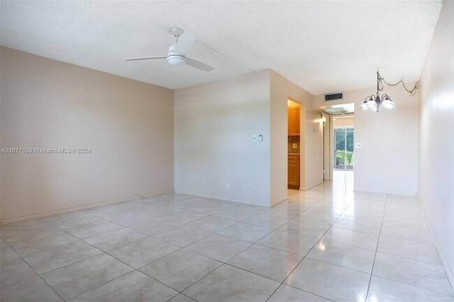Building Photo - 400 SW 134th Way