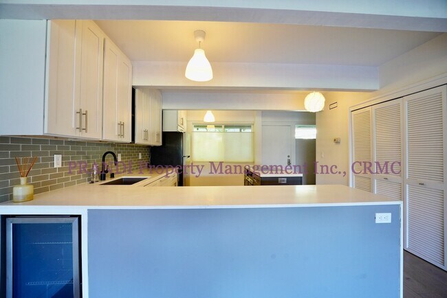 Foto del edificio - Modern Condo, Open Floor Plan, Gorgeous Ki...