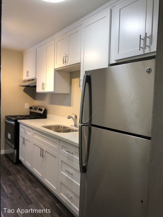 Primary Photo - 544 N 4th St
