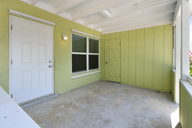 Foto del edificio - 8839 SE Hobe Ridge Ave