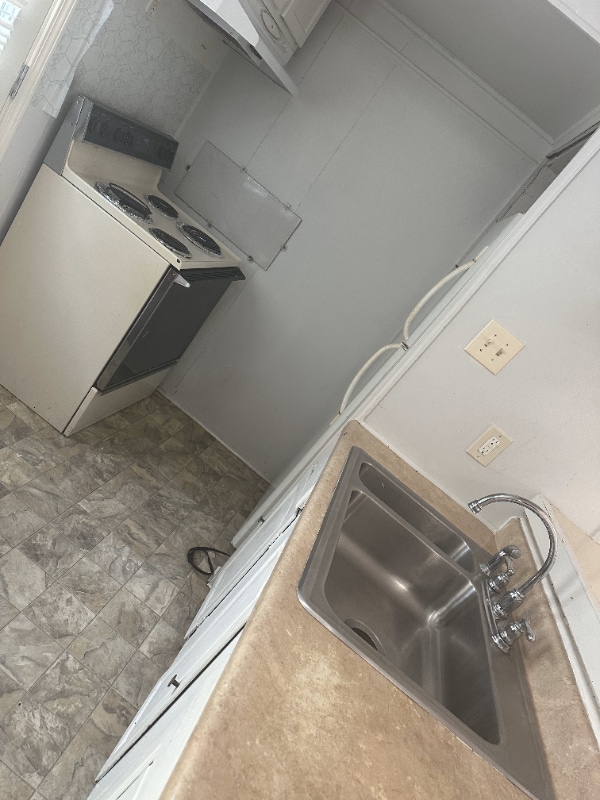 Building Photo - 21401 W Hammond Dr