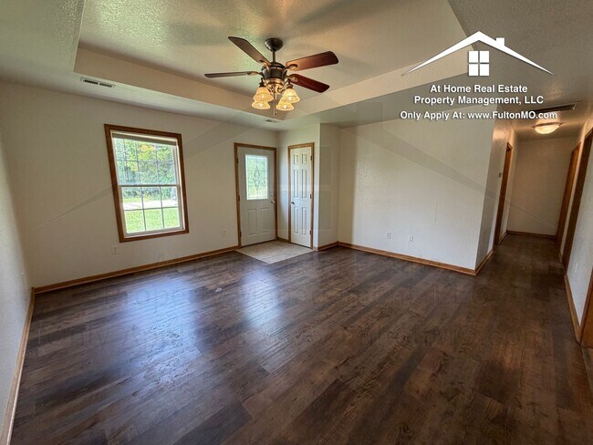 Building Photo - 1902 Dunham Dr