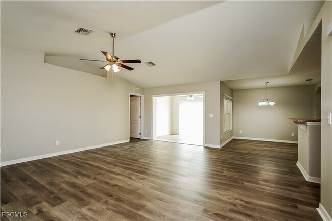 Foto del edificio - 1422 NW 1st St