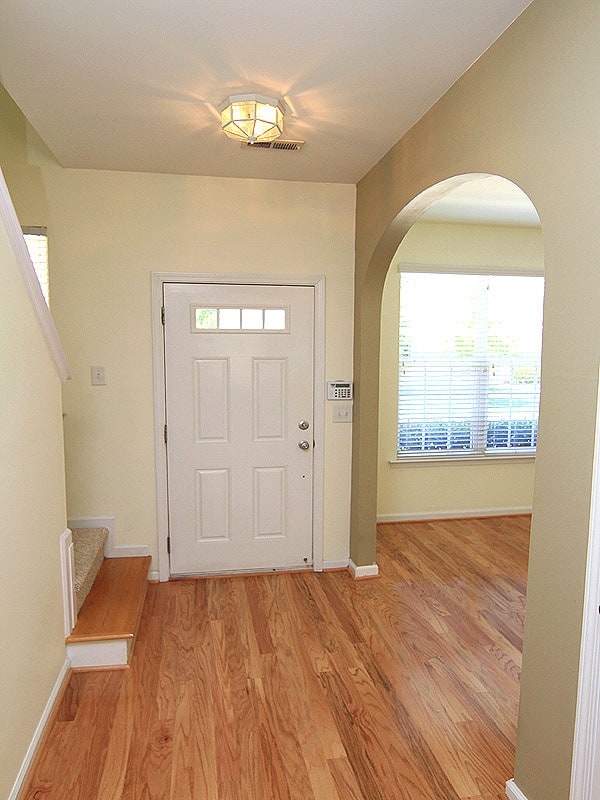 Building Photo - Spacious South Durham Townhouse!