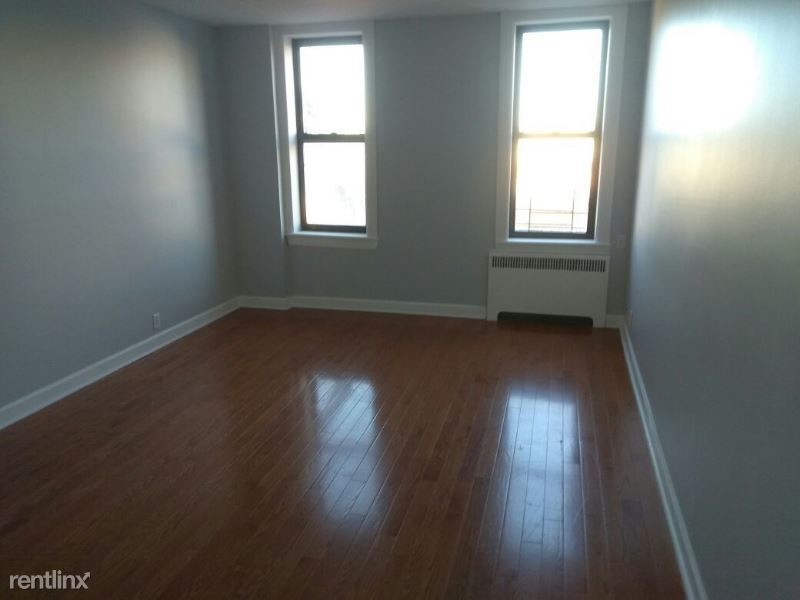Building Photo - 2 br, 1 bath Apartment - 85 Bristol Street