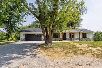 Building Photo - 25 Poplar Hill Dr