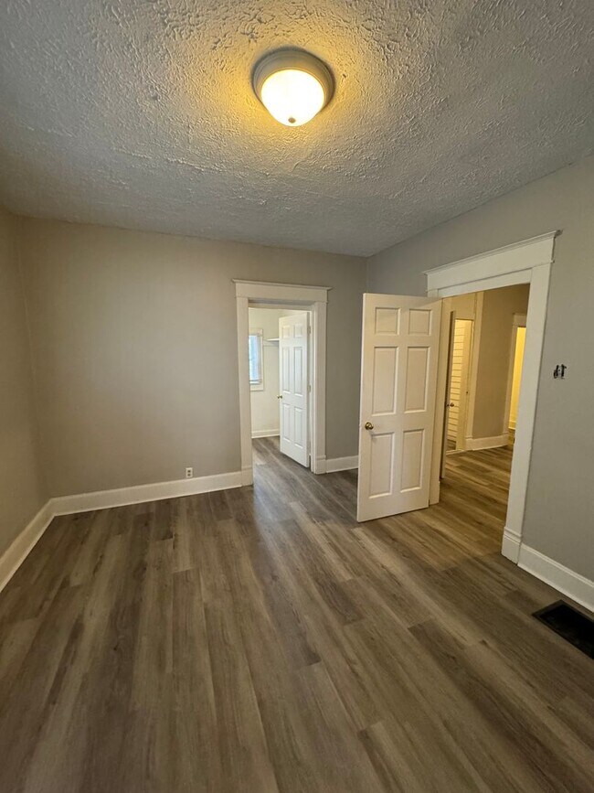 Building Photo - 3 BR near 38th & MLK