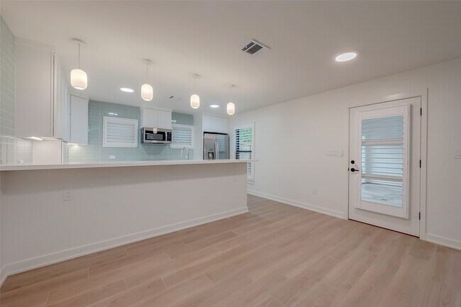 Foto del edificio - 2702 Delano St