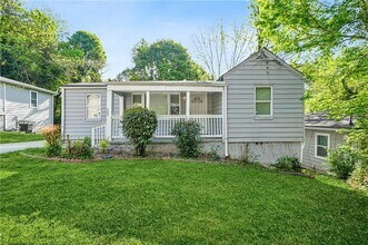 Building Photo - 360 Betsy Ave SW