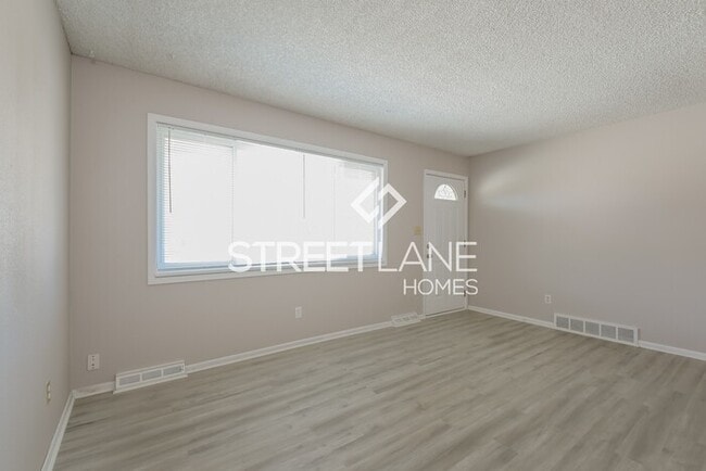 Building Photo - Charming 4 bedroom home in Denver!