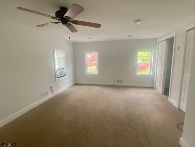 Foto del edificio - 132 Sparta Ave