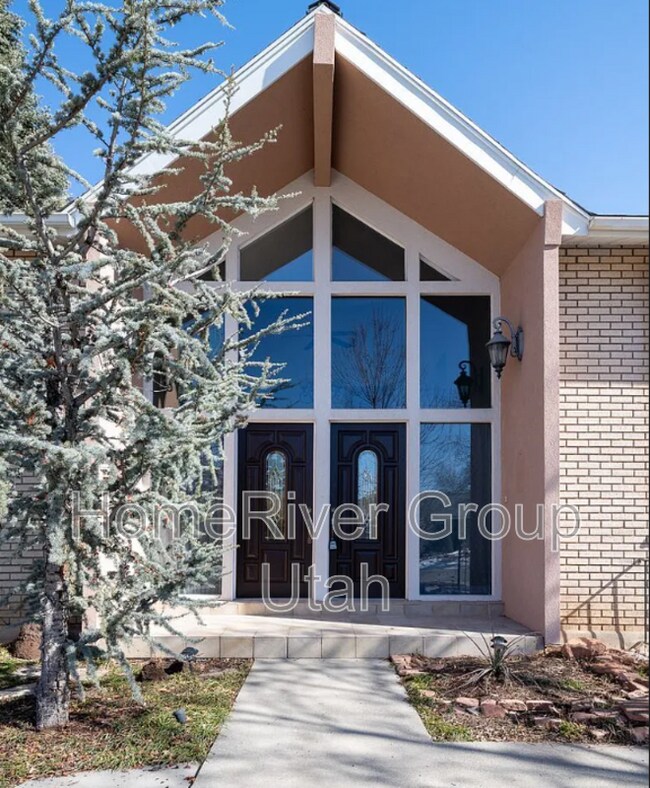 Foto del edificio - 2699 Grandview Dr