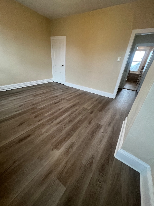 Foto del edificio - 6146 Glenmore Ave